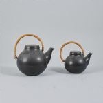 672348 Teapots